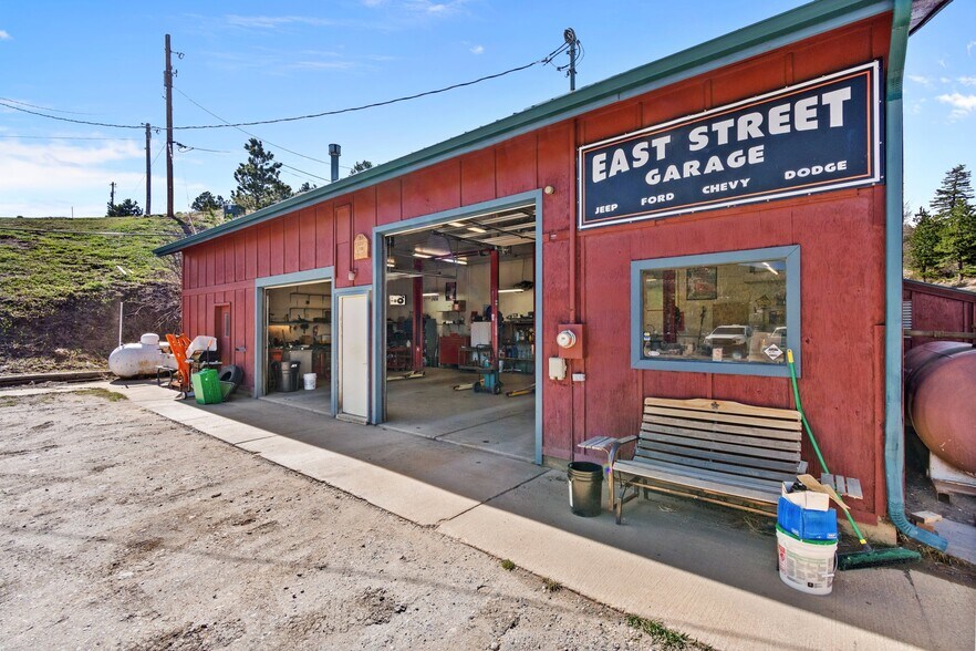 More Photos Of 397 Highway 119, Nederland Auto Repair For Sale