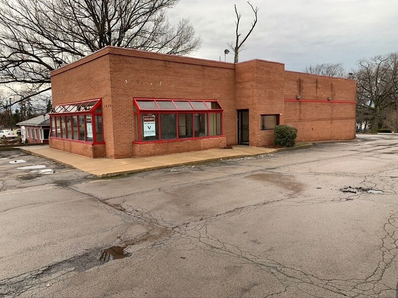 More Photos Of 1780 E Ridge Rd, Rochester Freestanding For Sale