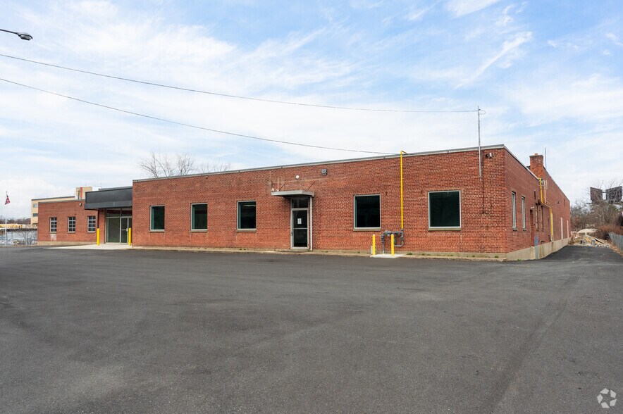 More Photos Of 120 Tapley St, Springfield Warehouse For Sale