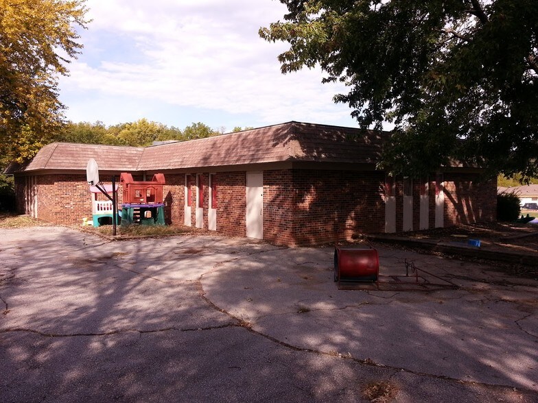 More Photos Of 5011 E 112th Ter, Kansas City Daycare Center For Sale