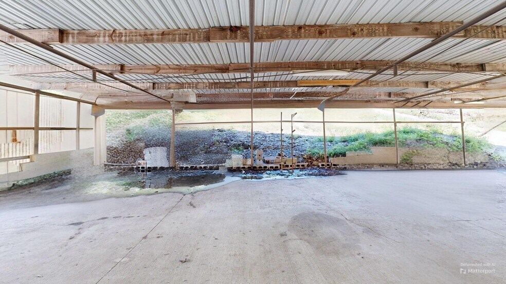 More Photos Of 1005 E Grand Ave, Hot Springs Unknown For Lease