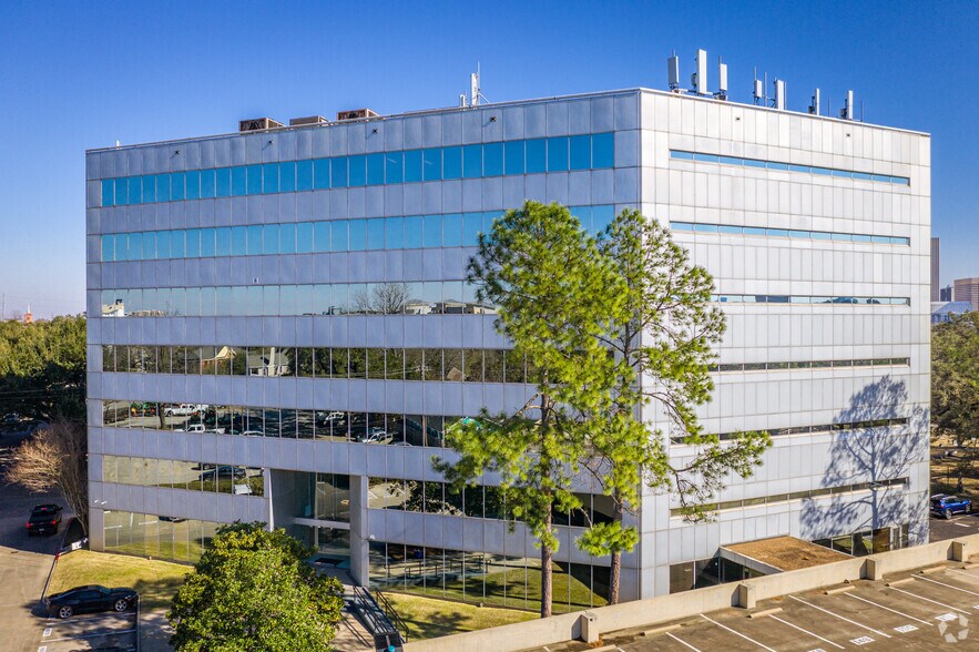 More Photos Of 601 Sawyer St, Houston Office For Lease