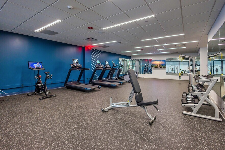 More Photos Of 2625 Butterfield Rd, Oak Brook Coworking Space