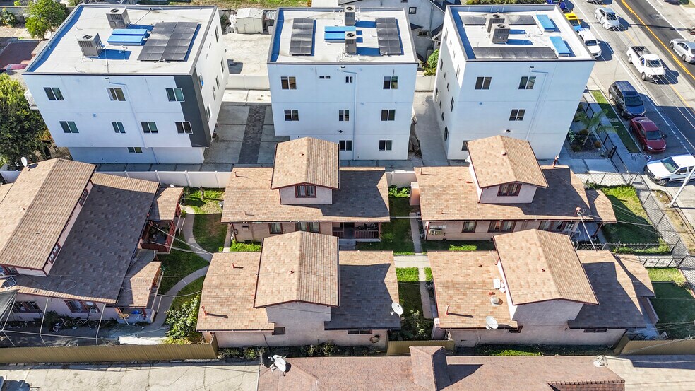 More Photos Of 634 Adams Blvd, Los Angeles Apartments For Sale