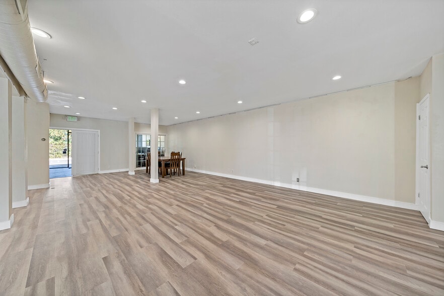 More Photos Of 1230 N Jefferson St, Anaheim Light Distribution For Sale