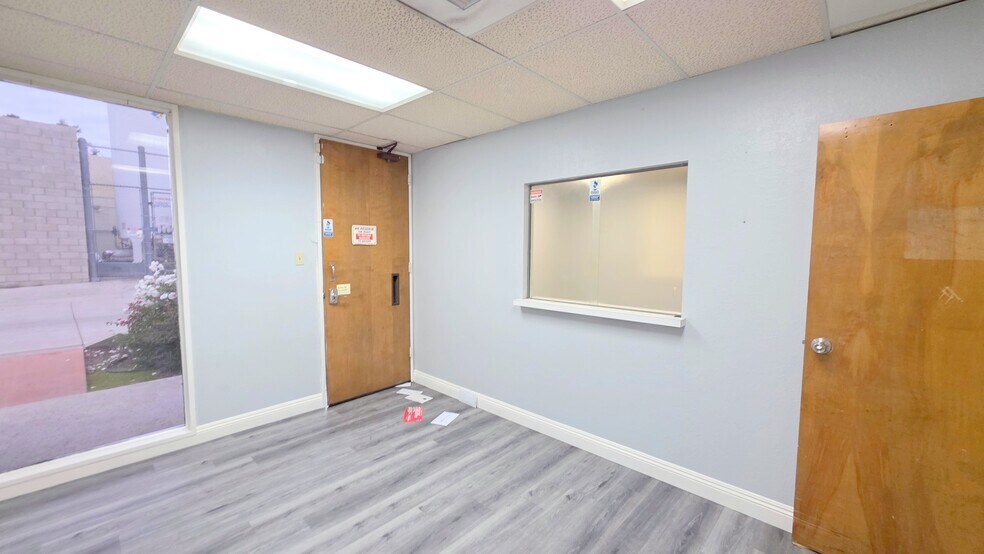 More Photos Of 647 E E St, Ontario Medical For Lease