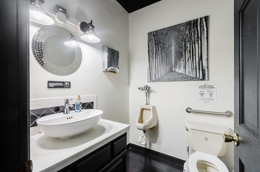 More Photos Of 45 E Columbus St, Lithopolis Restaurant For Sale