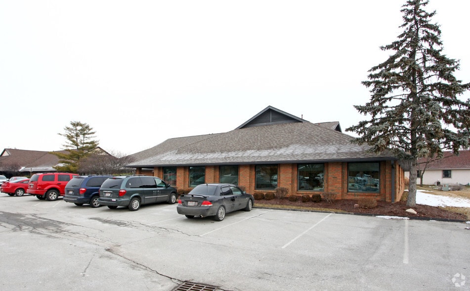 More Photos Of 1900 Crown Park Ct, Columbus Office For Sale