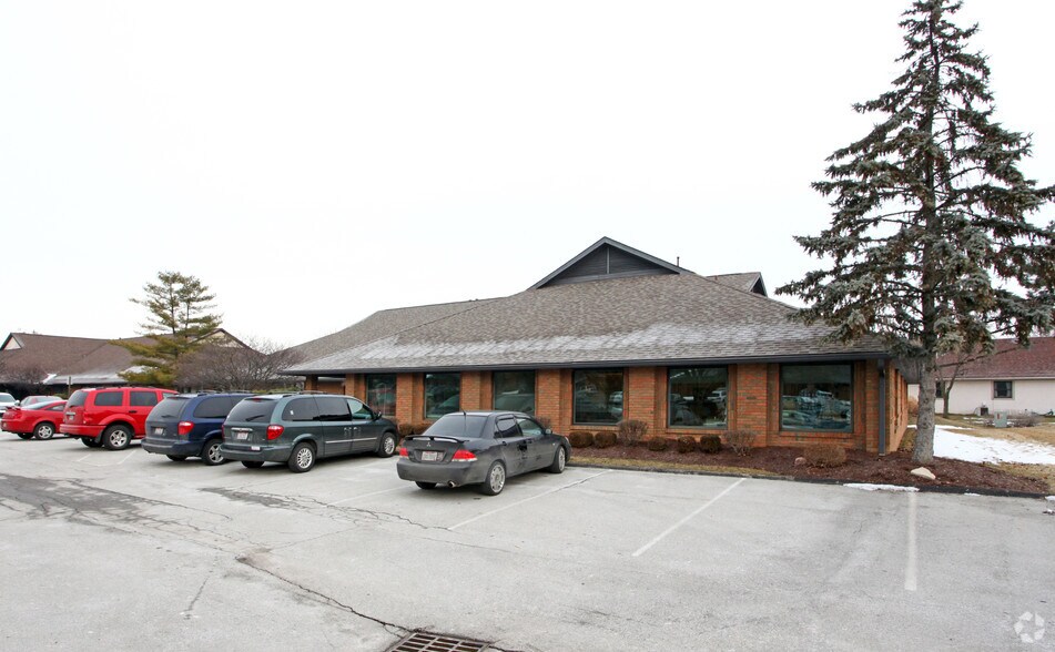More Photos Of 1900 Crown Park Ct, Columbus Office For Lease