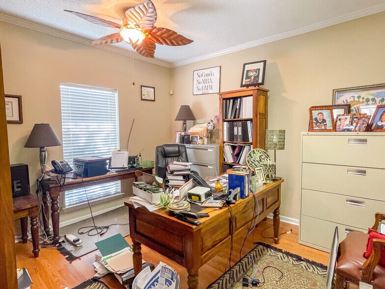 More Photos Of 5525 Superior Dr, Baton Rouge Office For Sale