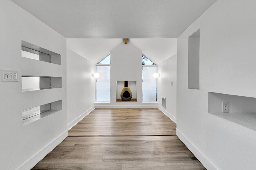 More Photos Of 325 Detroit St, Denver Office Residential For Lease