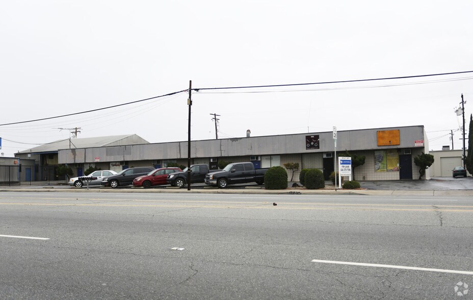 More Photos Of 156-168 S Irwindale Ave, Azusa Warehouse For Lease