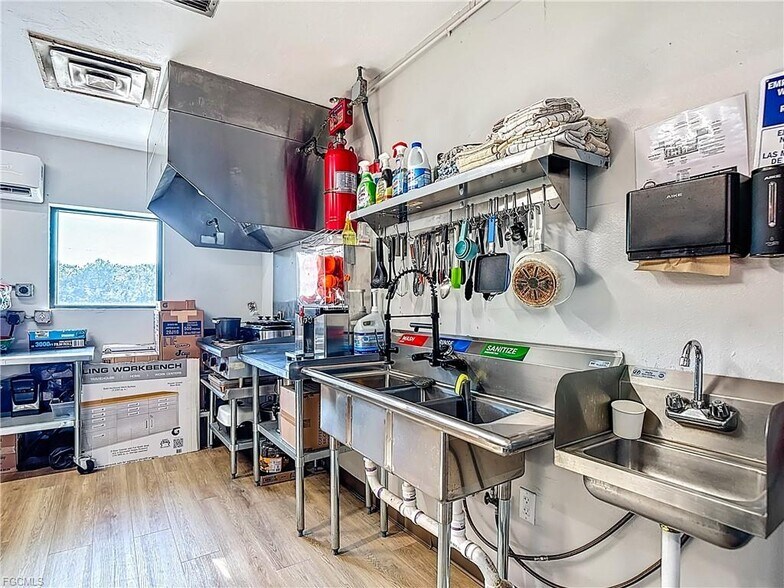 More Photos Of 4443 Loblolly Bay Rd, LaBelle General Retail For Sale