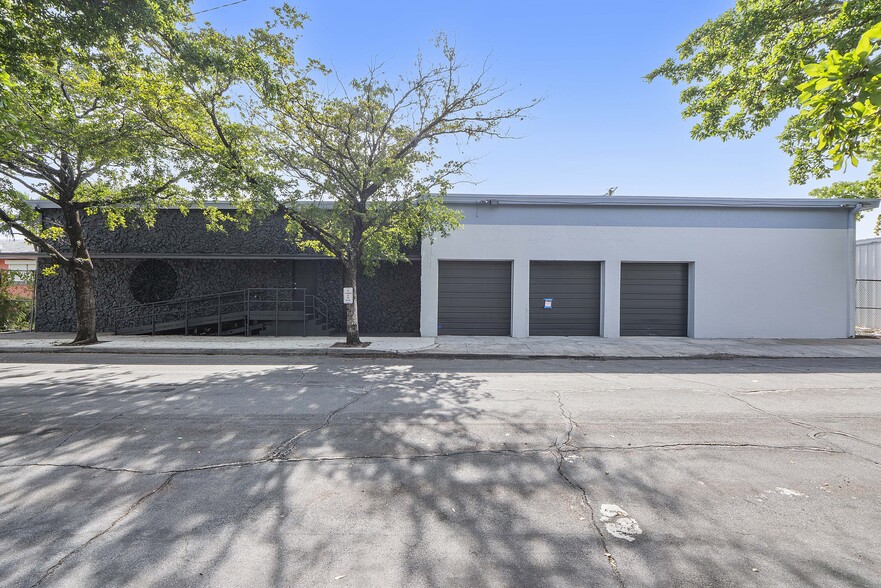 Primary Photo Of 530 17th St, West Palm Beach Light Distribution For Lease