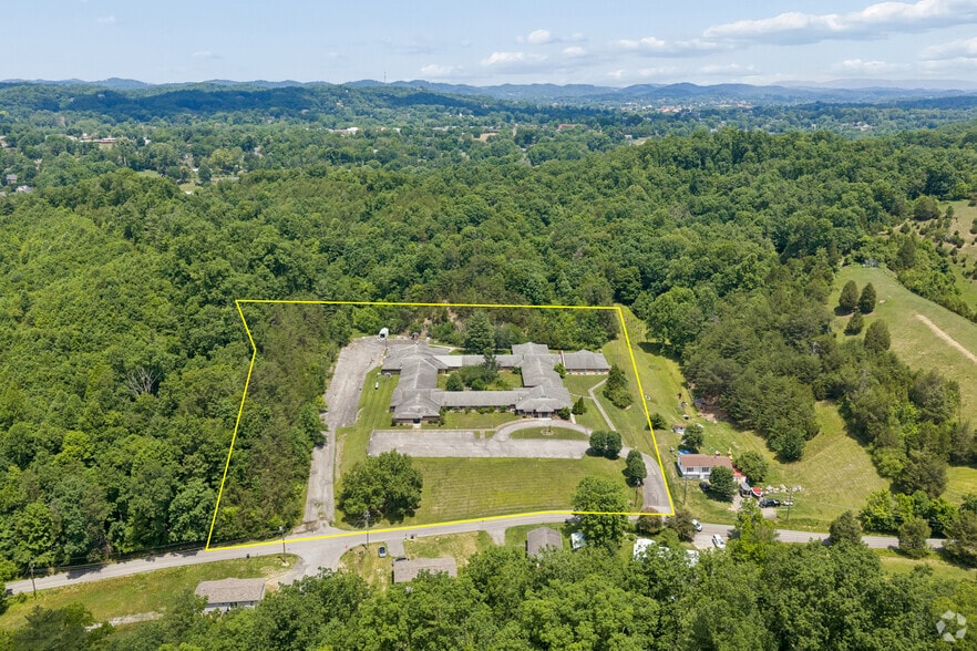 More Photos Of 250 Belle Brook Rd, Bristol Congregate Senior Housing For Sale