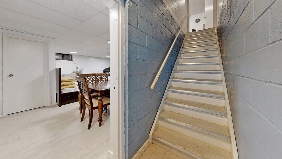 More Photos Of 1784 Jane St, Toronto Storefront Retail Office For Sale