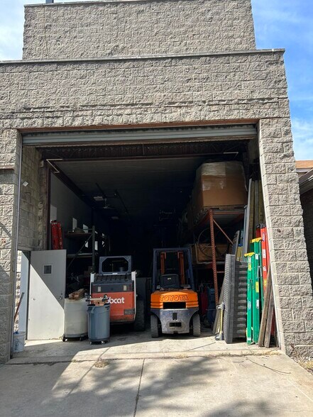 More Photos Of 7435 S Union Ave, Chicago Industrial For Sale