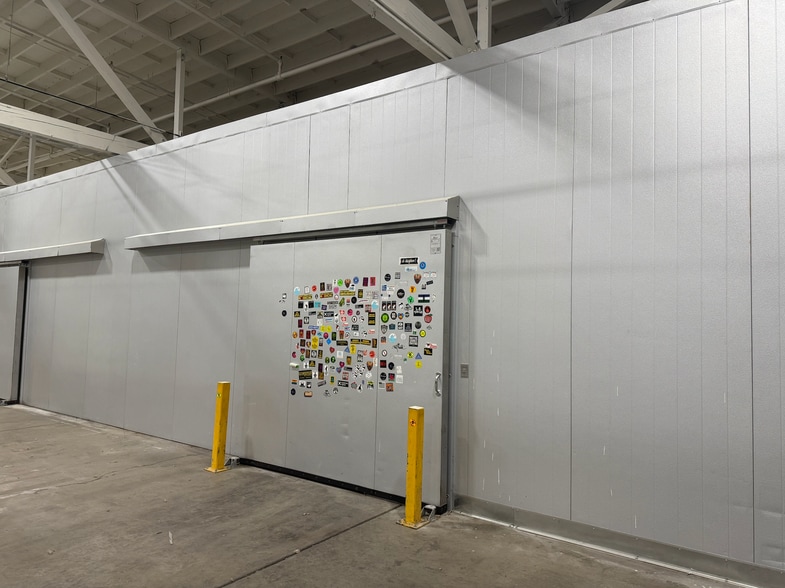 More Photos Of 1211 N Loring St, Portland Manufacturing For Sale