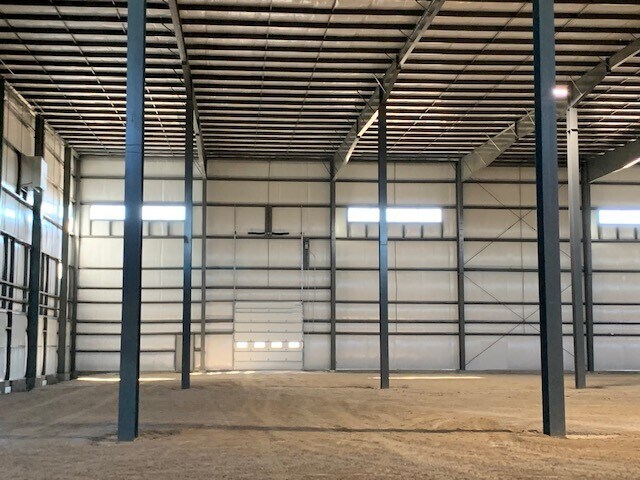 More Photos Of 322 International Drive, Cadiz Distribution For Sale