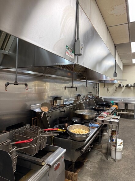 More Photos Of 4141 Clemson Blvd, Anderson Restaurant For Sale