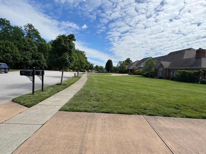 More Photos Of Sugartree Ln, Versailles Land For Sale