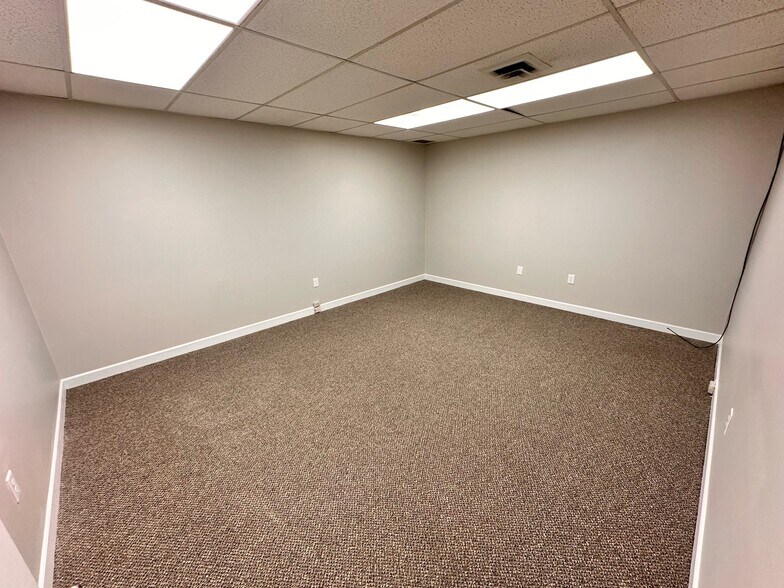 More Photos Of 163 Stratford Ct, Winston-Salem Office For Lease