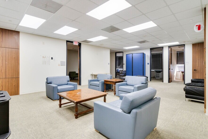 More Photos Of 200 Galbert Rd, Lafayette Office For Lease