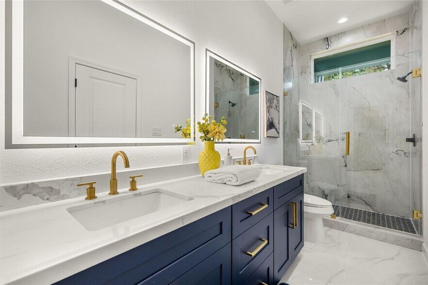 More Photos Of 5602 Pershing St, Houston Apartments For Sale