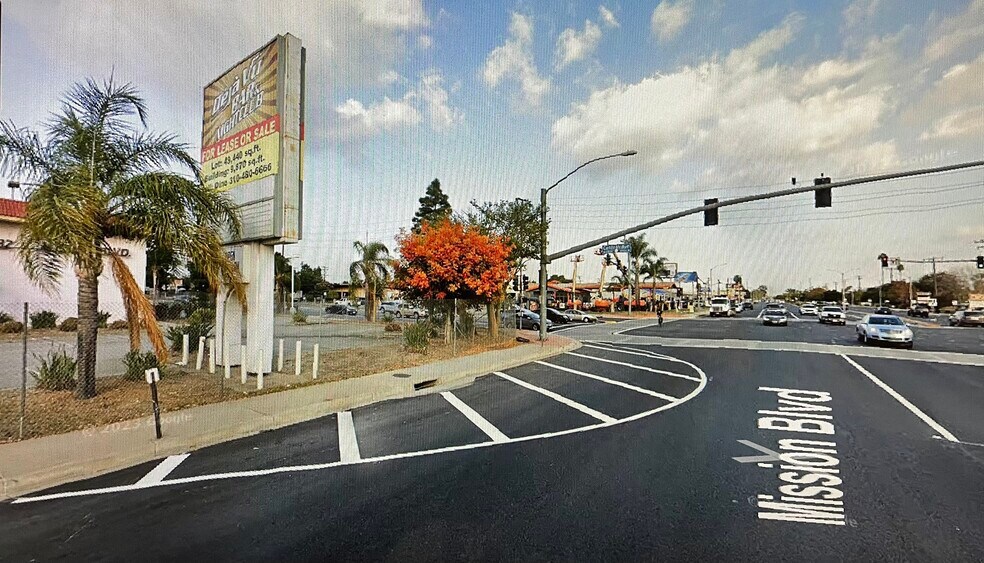 More Photos Of 5282 Mission Blvd, Montclair Freestanding For Sale