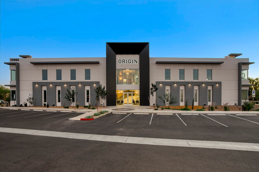 Primary Photo Of 13980 W Avalon Dr, Goodyear Medical For Lease