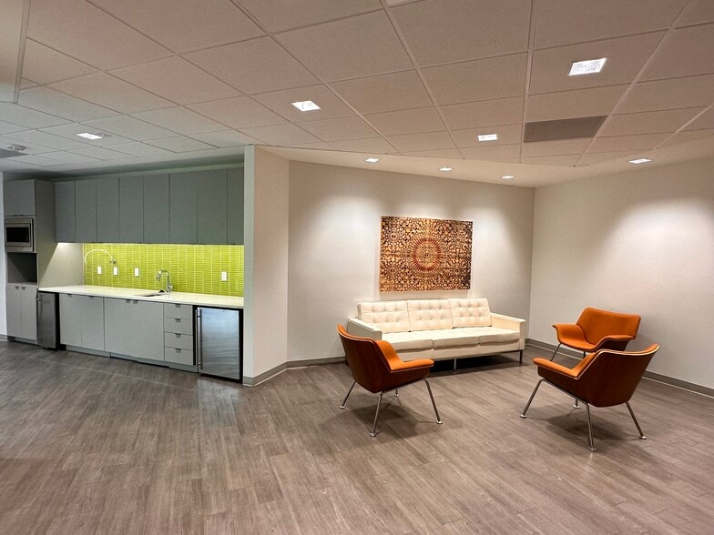 More Photos Of 6055 Primacy Pky, Memphis Office For Lease