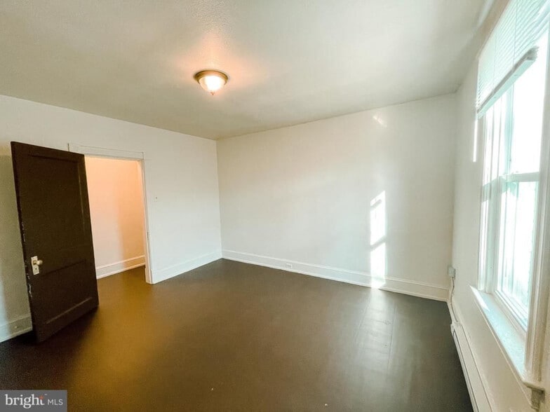 More Photos Of 228-230 Summit Ave, Hagerstown Apartments For Sale