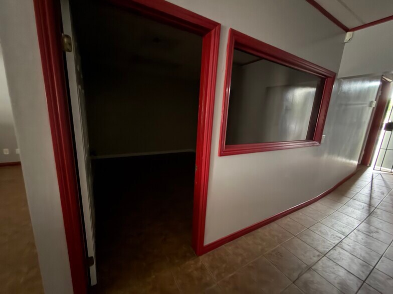 More Photos Of 2027 Marine Ave, Gardena Flex For Lease