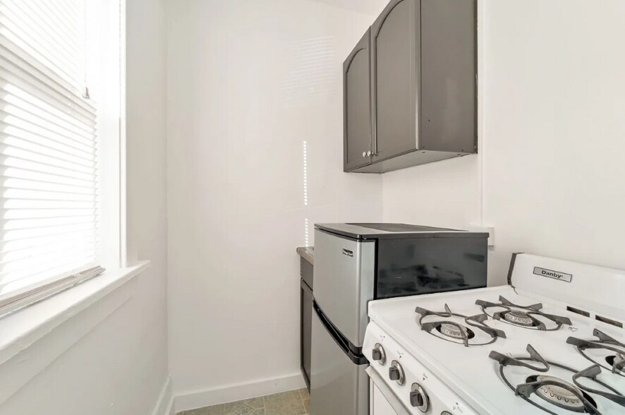 More Photos Of 1329 Grant St, Denver Apartments For Sale