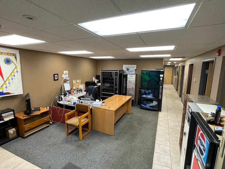 More Photos Of 4475 W 58th Ave, Arvada Light Distribution For Sale