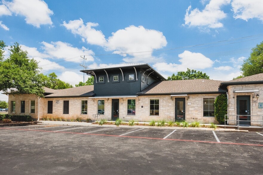 More Photos Of 12171 W Parmer Ln, Cedar Park Medical For Lease