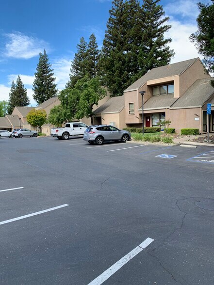 More Photos Of 9286-9290 Madison Ave, Orangevale Loft Creative Space For Lease
