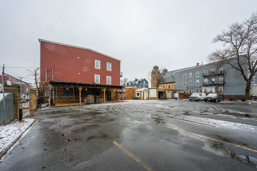 More Photos Of 324 2nd St, Elizabeth Storefront Retail Residential For Lease