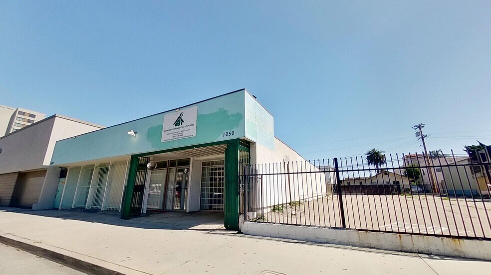 More Photos Of 1050-1052 Atlantic Ave, Long Beach Storefront For Lease