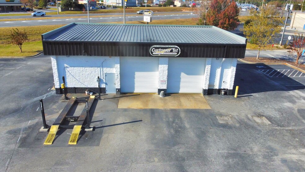 Primary Photo Of 24173 US Highway 80 E, Statesboro Auto Repair For Sale