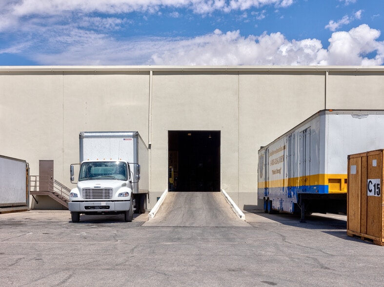 More Photos Of 50 Walter Jones Blvd, El Paso Warehouse For Lease