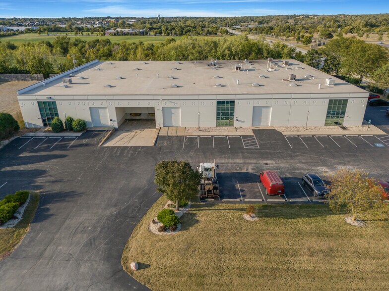 More Photos Of 10410-10426 163rd Pl, Orland Park Manufacturing For Sale