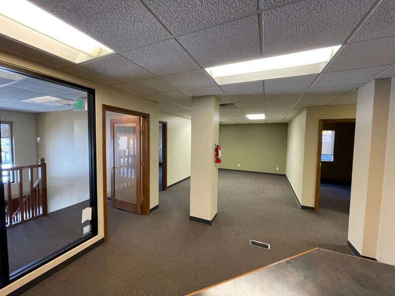 More Photos Of 510-514 Wilcox St, Castle Rock Office For Sale