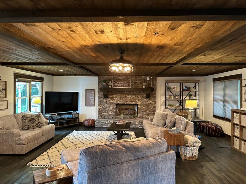 More Photos Of 824 Cherry Log, Cherry Log Winery Vineyard For Sale