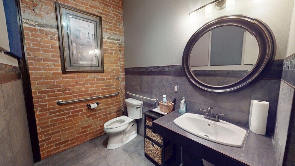 More Photos Of 208 Main St, Lewiston Loft Creative Space For Sale