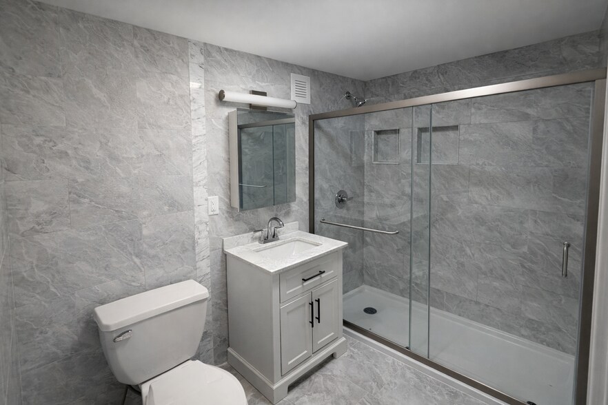 More Photos Of 7 Franklin Ave, Harrison Apartments For Sale