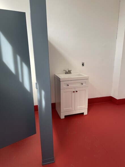 More Photos Of 4747 W Century Blvd, Inglewood Storefront For Lease