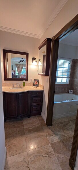 More Photos Of 1550 Davenport Pl, Honolulu Apartments For Sale