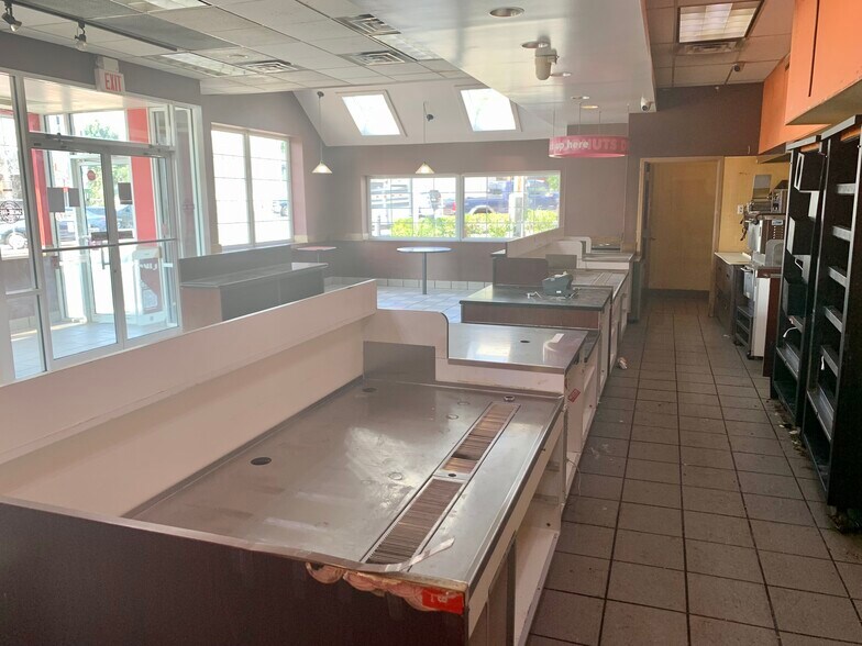More Photos Of 1989-2001 Springfield Ave, Maplewood Freestanding For Sale