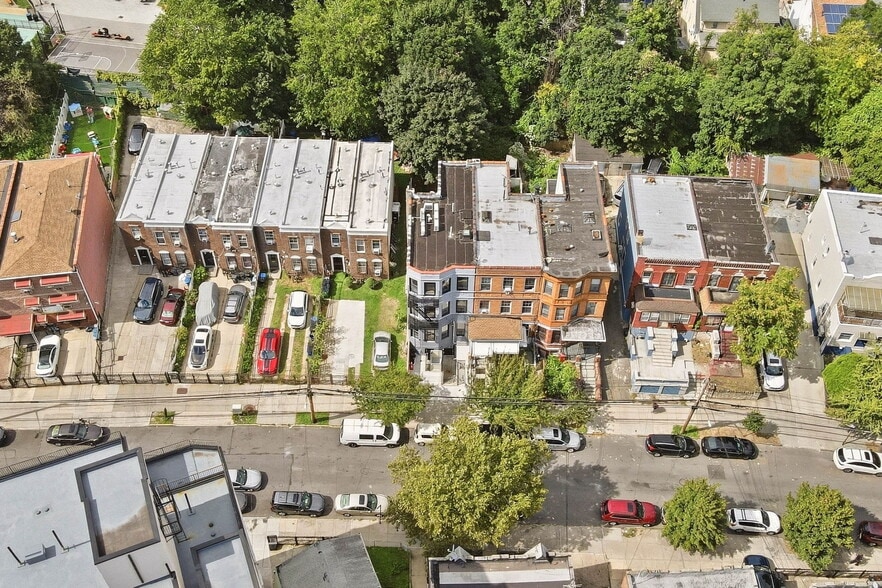 More Photos Of 1847 Harrison Ave, Bronx Apartments For Sale